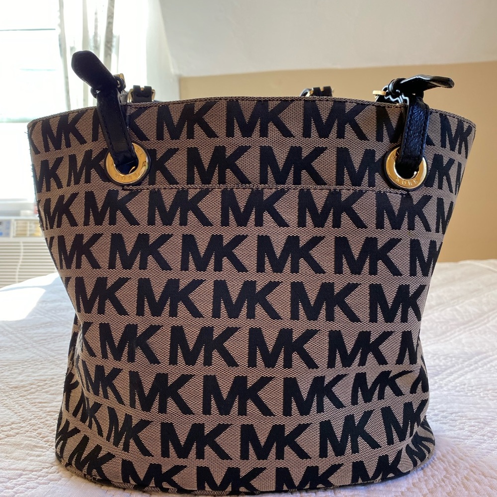 Michael Kors Tote